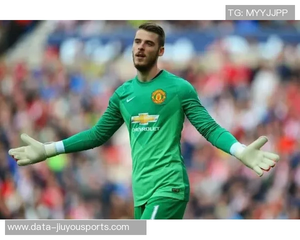 足总杯精彩回放狼队对战曼联的激烈较量与精彩瞬间分析